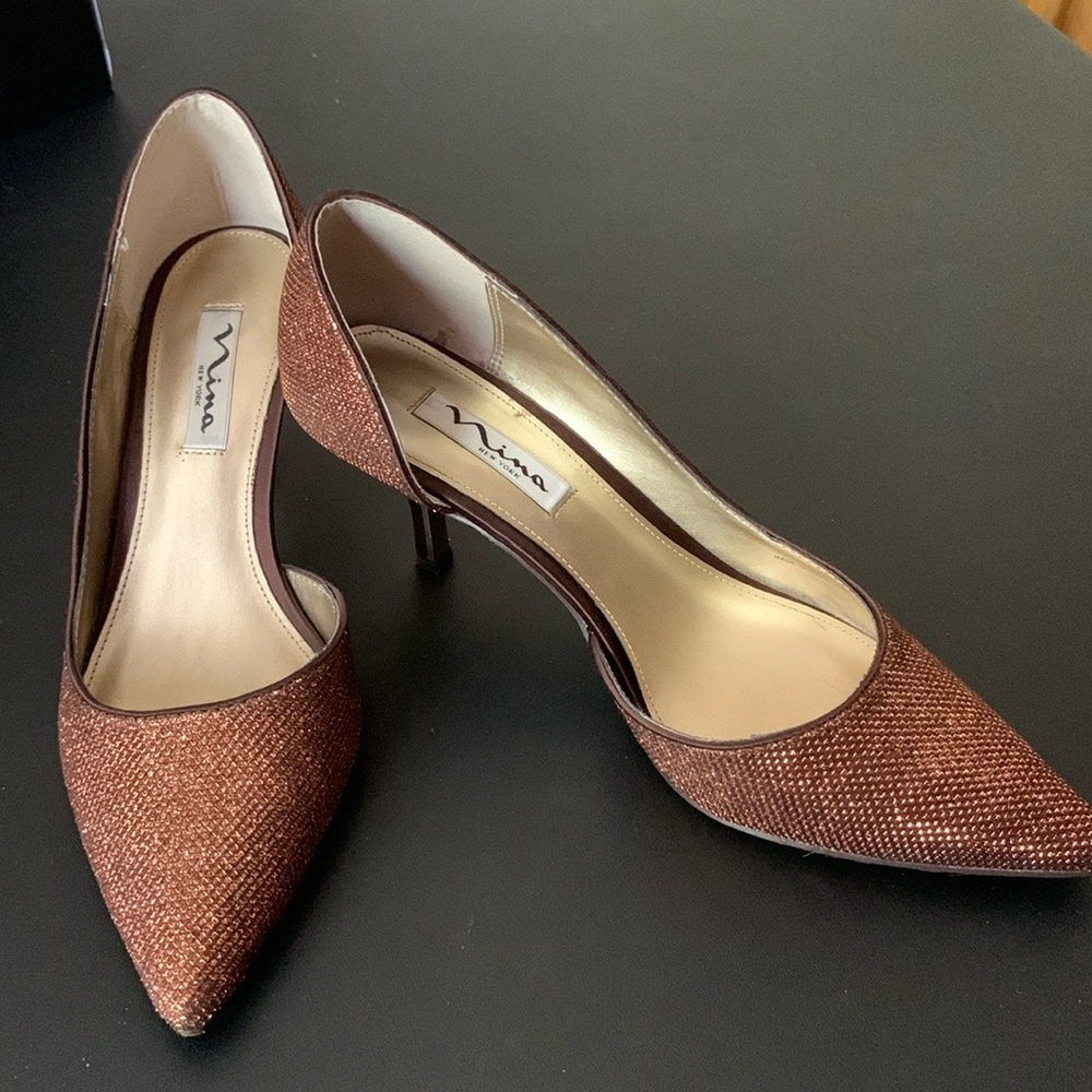 Bronze metallic heels, Nina new York size 7 1/2 free shipping